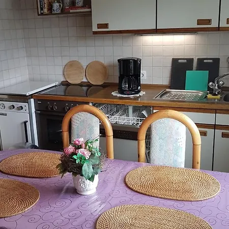 아파트 Michael U Christine