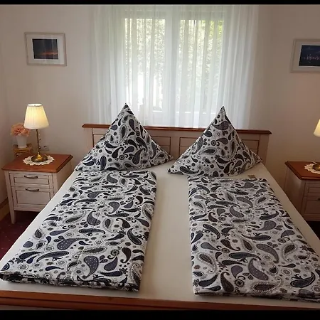 아파트 Michael U Christine