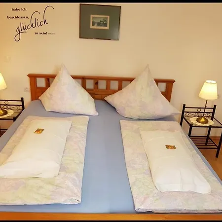 Michael U Christine 아파트 *