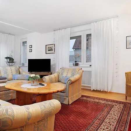 Michael U Christine 아파트 *