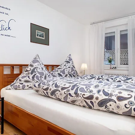 Michael U Christine 아파트