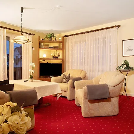 Michael U Christine 아파트